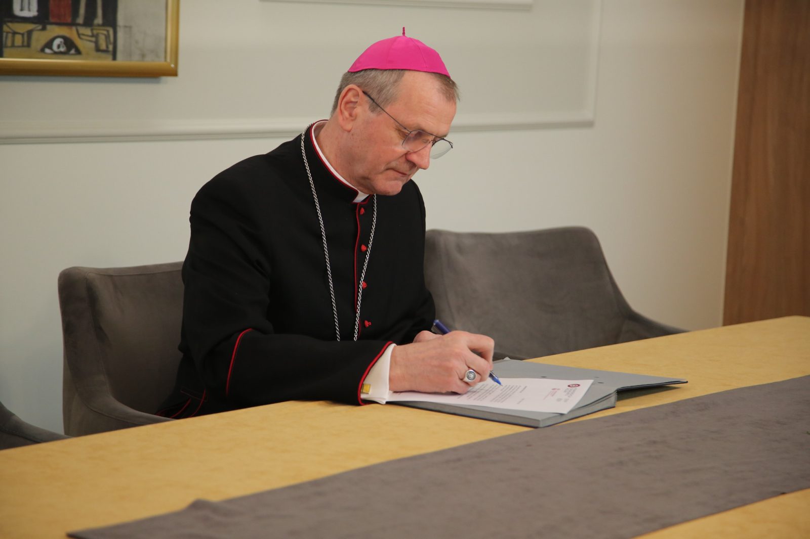 Przewodniczący Episkopatu zaapelował o modlitwę i pomoc poszkodowanym w wyniku trzęsienia ziemi w Wenezueli