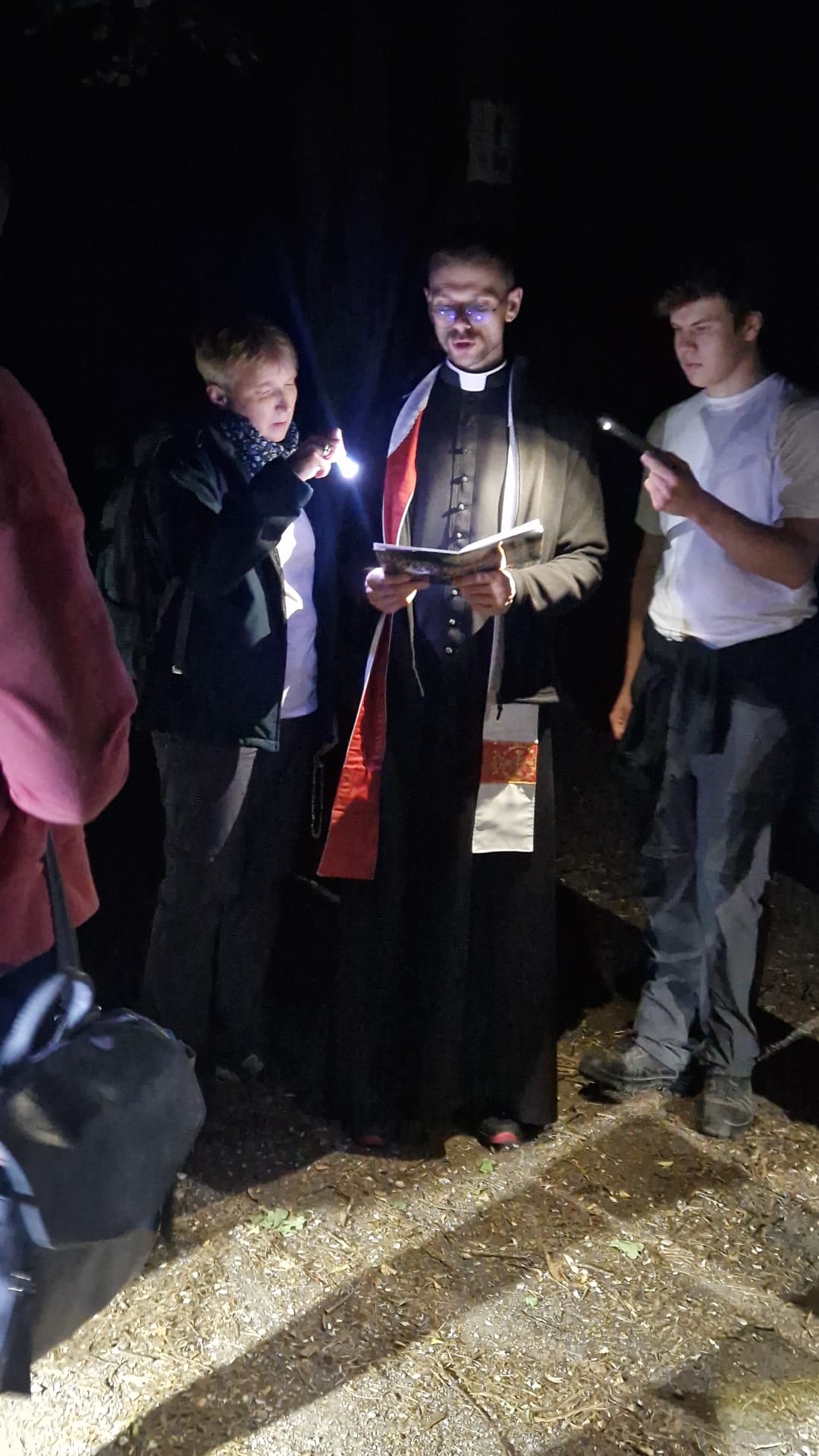 Polacy polubili nabożeństwa w formie ekstremalnej. Po drodze krzyżowej przyszedł czas na nabożeństwo majowe