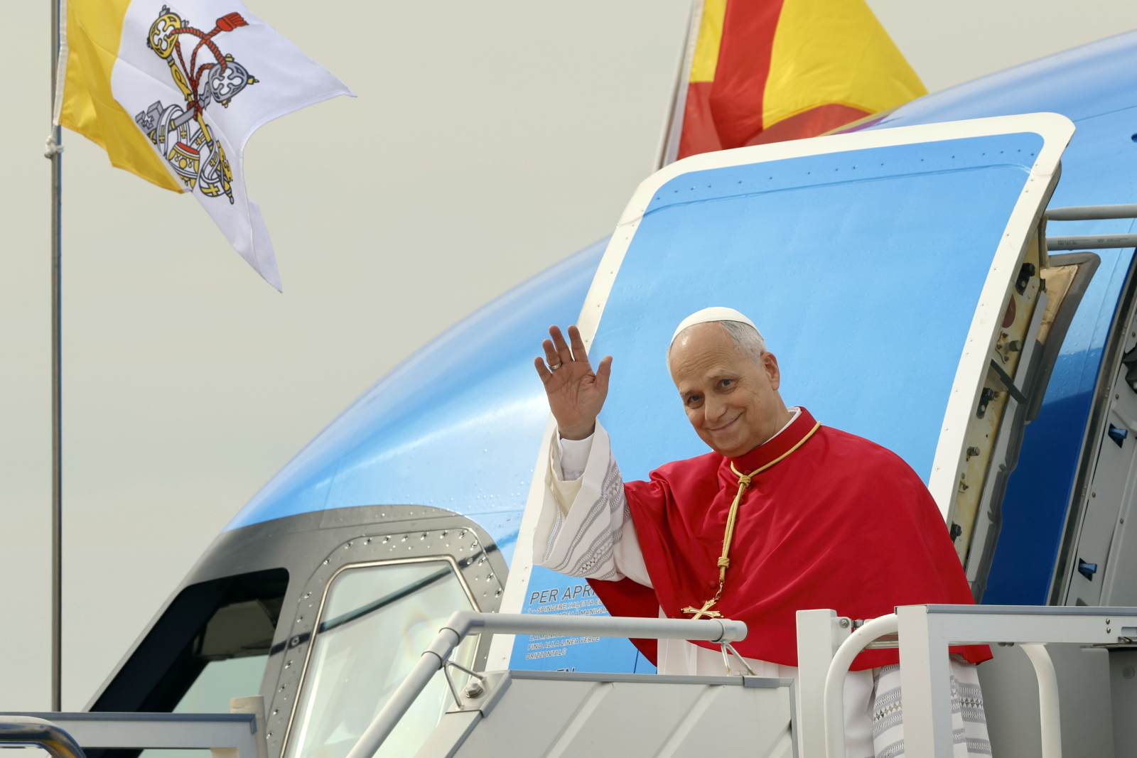 Leon XIV rozpoczął wizytę Hiszpanii [+GALERIA]