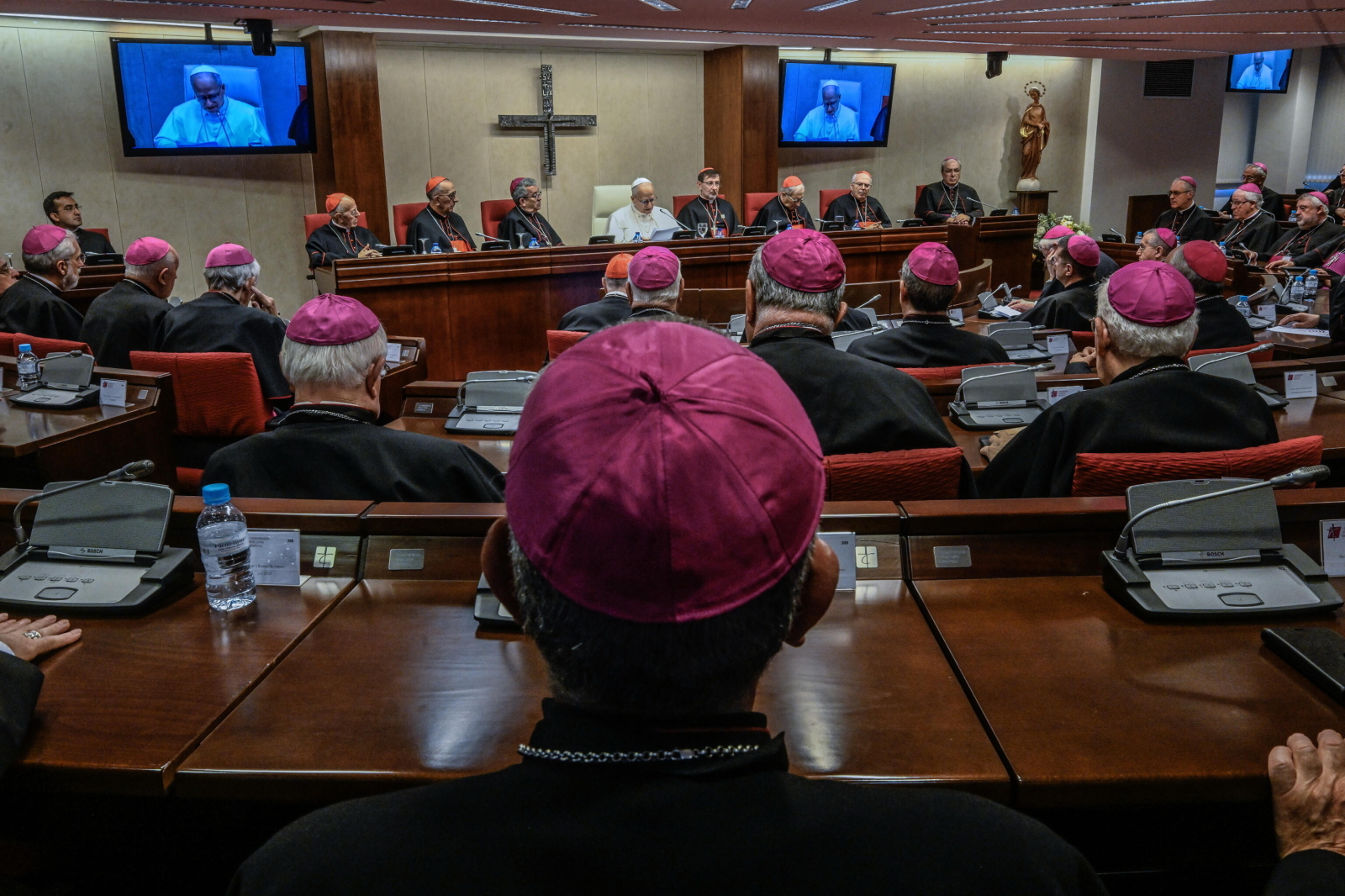 Hiszpania: spotkanie papieża z ofiarami wykorzystania seksualnego. „To wciąż otwarta rana”