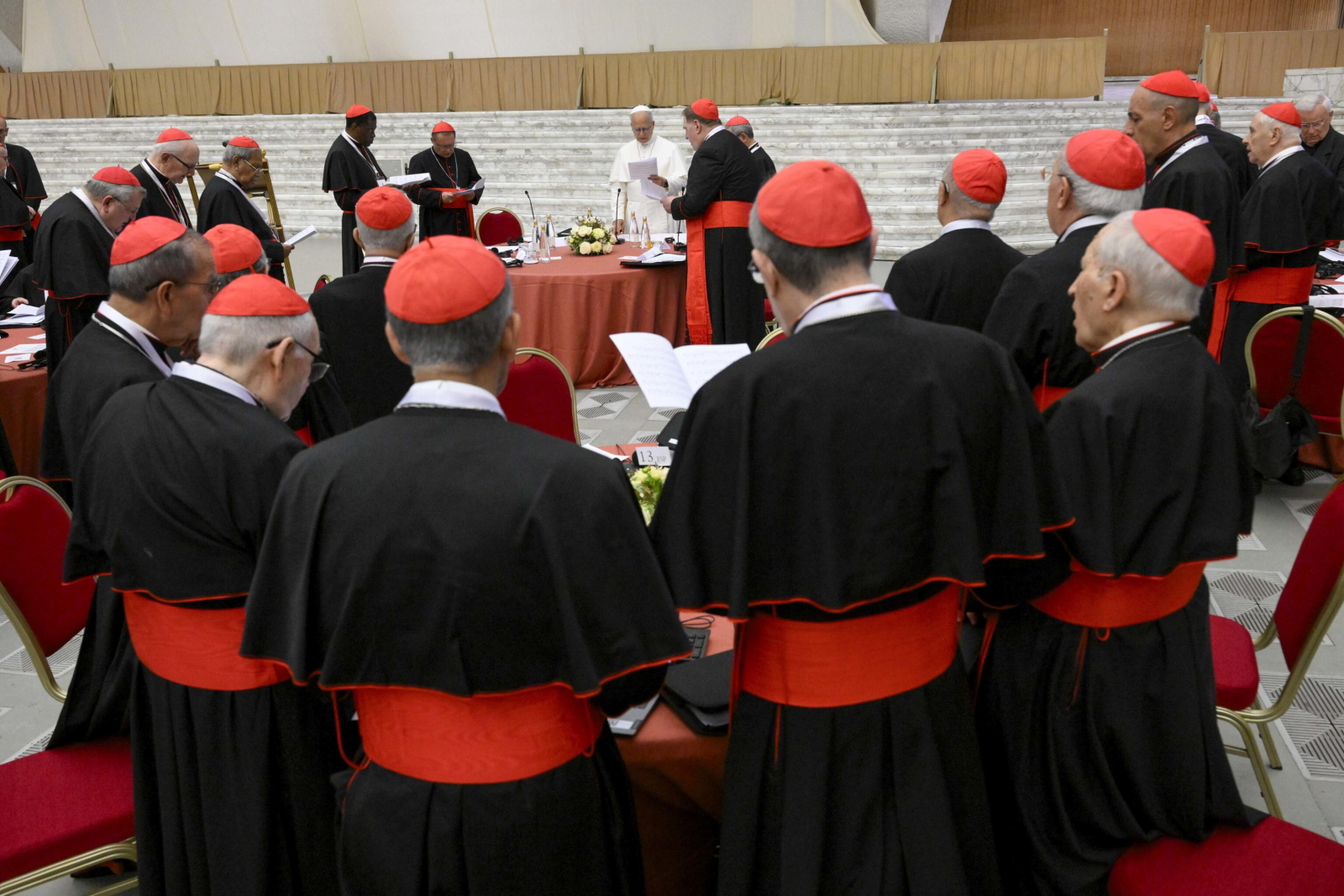 Podczas ostatniej sesji konsystorza kardynałowie dyskutowali o Synodzie i kapłaństwie