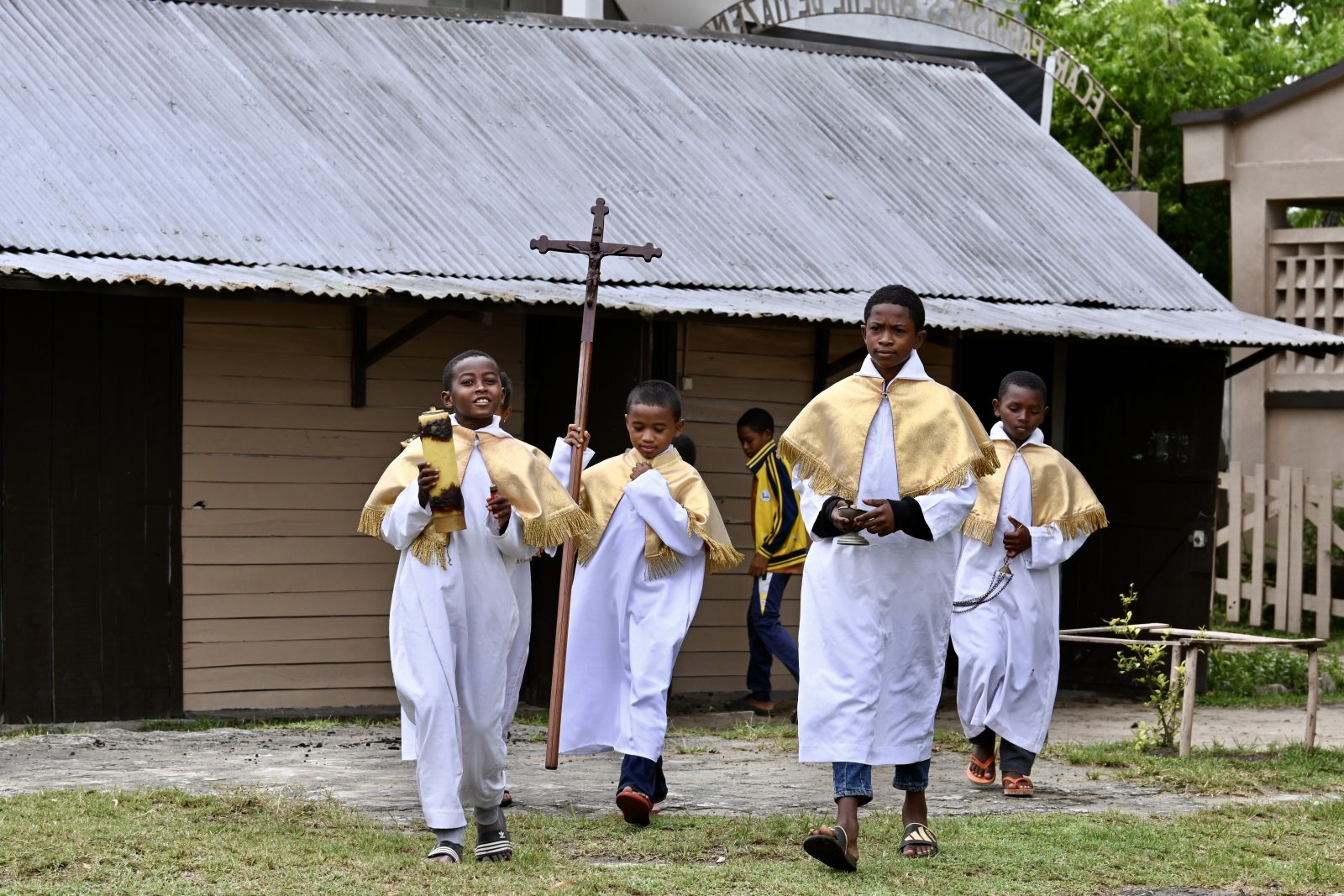 Czerwona Wyspa uczy cierpliwości. O misji, pokorze i zupie czosnkowej na Madagaskarze
