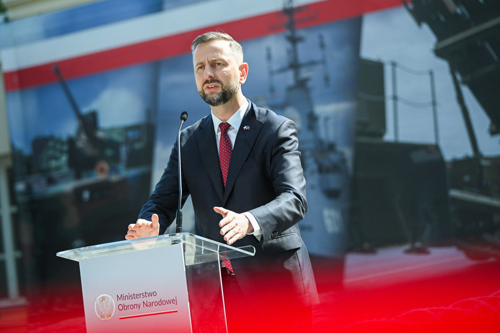 Na pilną prośbę strony amerykańskiej wizyta szefa MON w Pentagonie odbędzie się w innym terminie