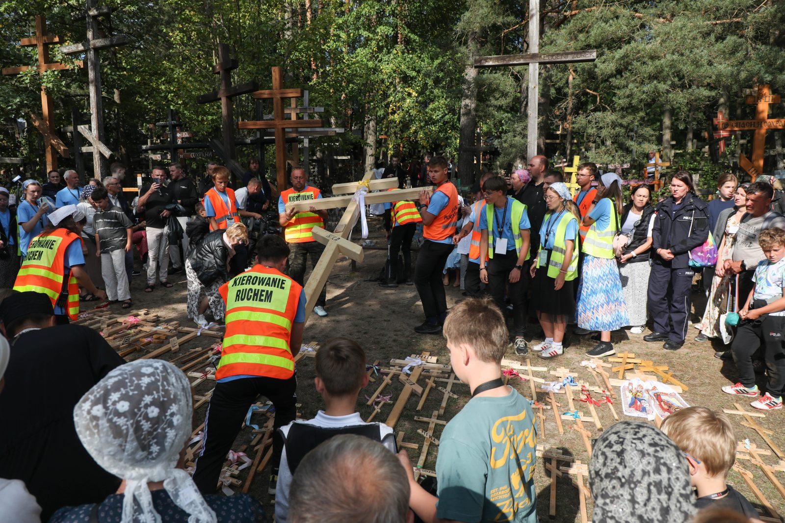 Pielgrzymi docierają do prawosławnego sanktuarium na św. Górze Grabarce [GALERIA]