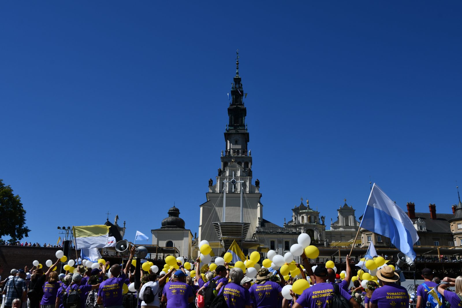 Pielgrzymka do szkoła relacji. Trwa szczyt pielgrzymkowy na Jasnej Górze [+GALERIA]