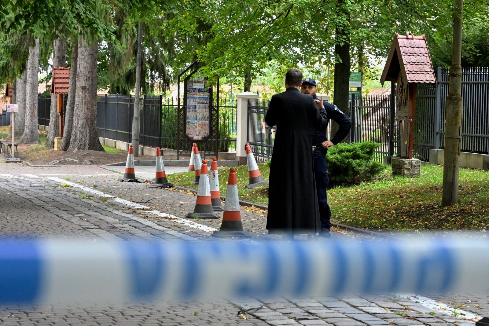 Wzmocnione patrole policji w Jarosławiu po ataku w opactwie