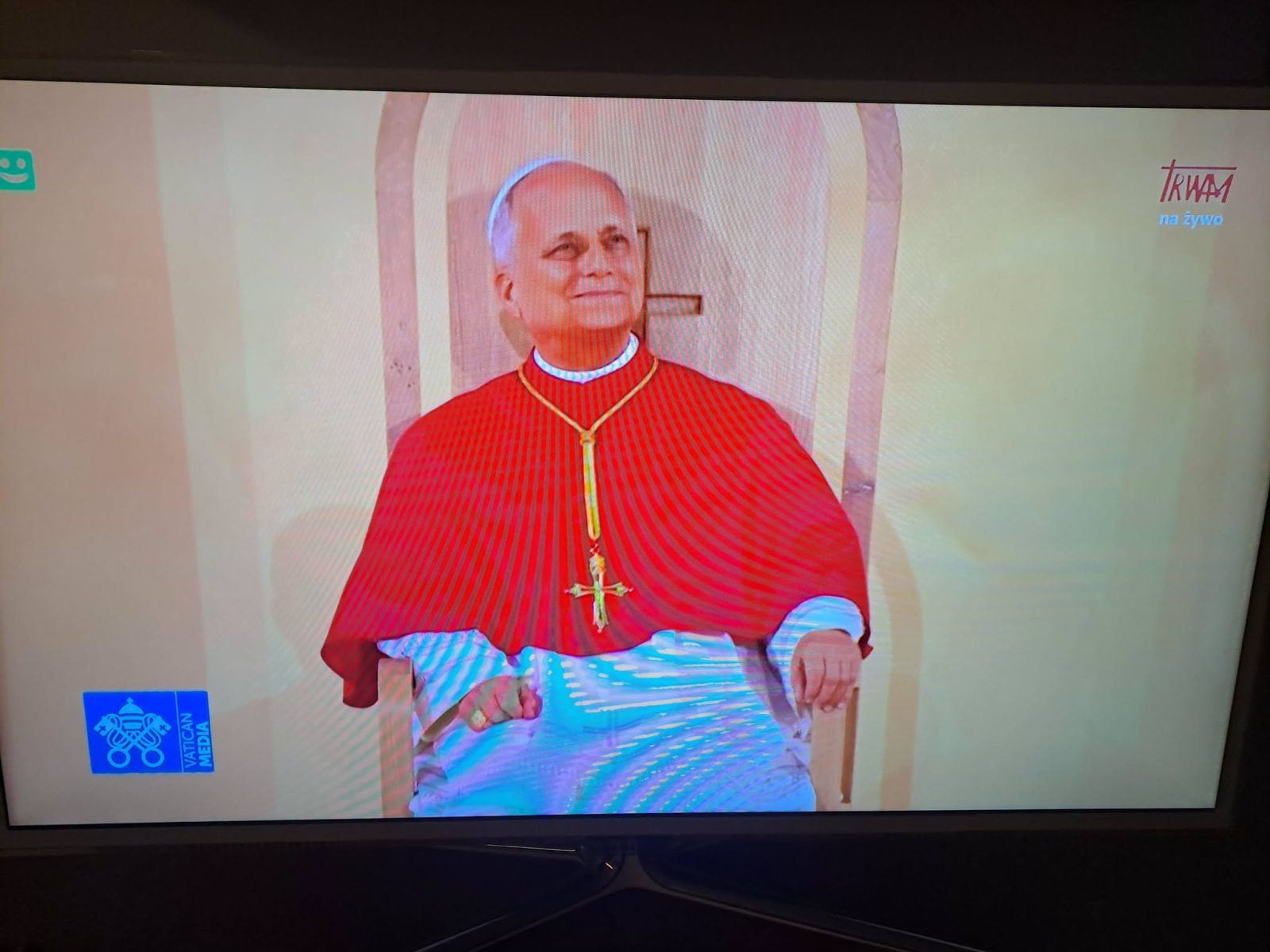 Papież spotkał się z 80 tysiącami młodych ludzi w Paryżu [+WIDEO]