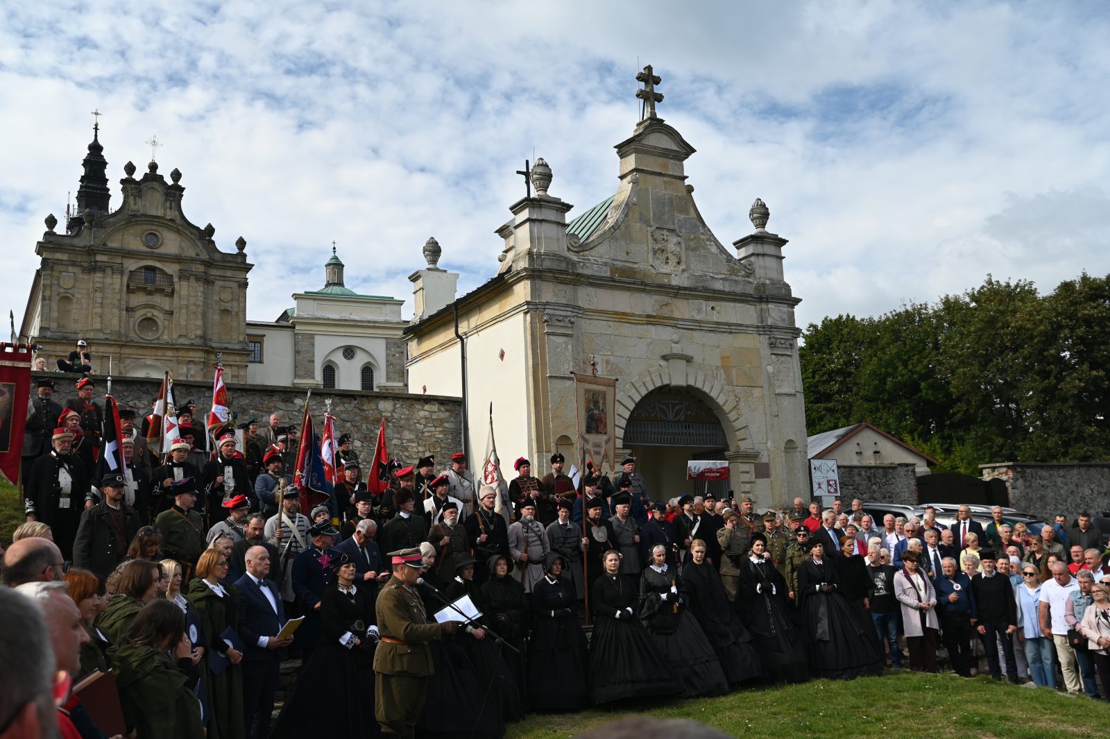 Święty Krzyż: „Polska to twarze, imiona, rodziny i więzi” – trwa odpust ku czci Podwyższenia Krzyża Święte …