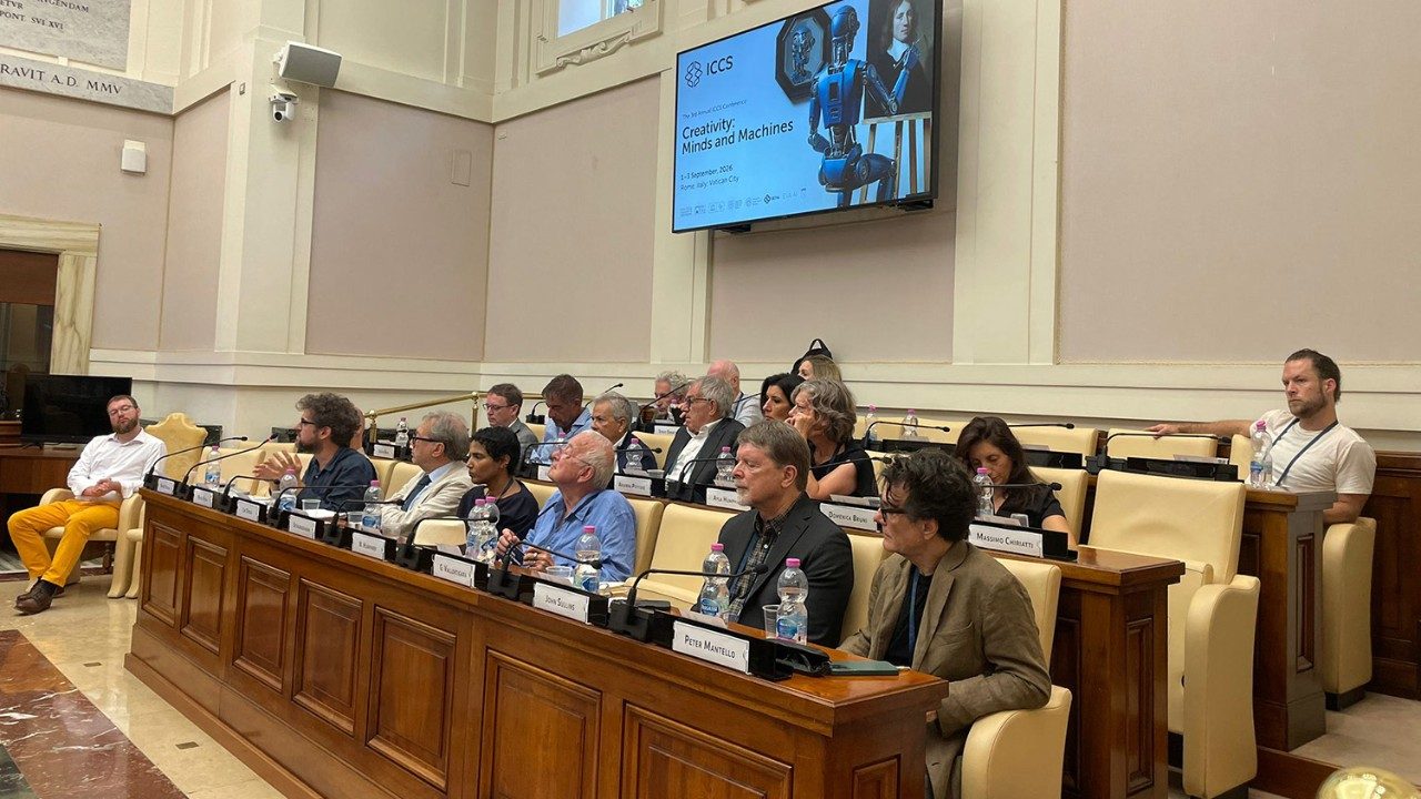Konferencja w Watykanie: Czy można zakochać się w sztucznej inteligencji?