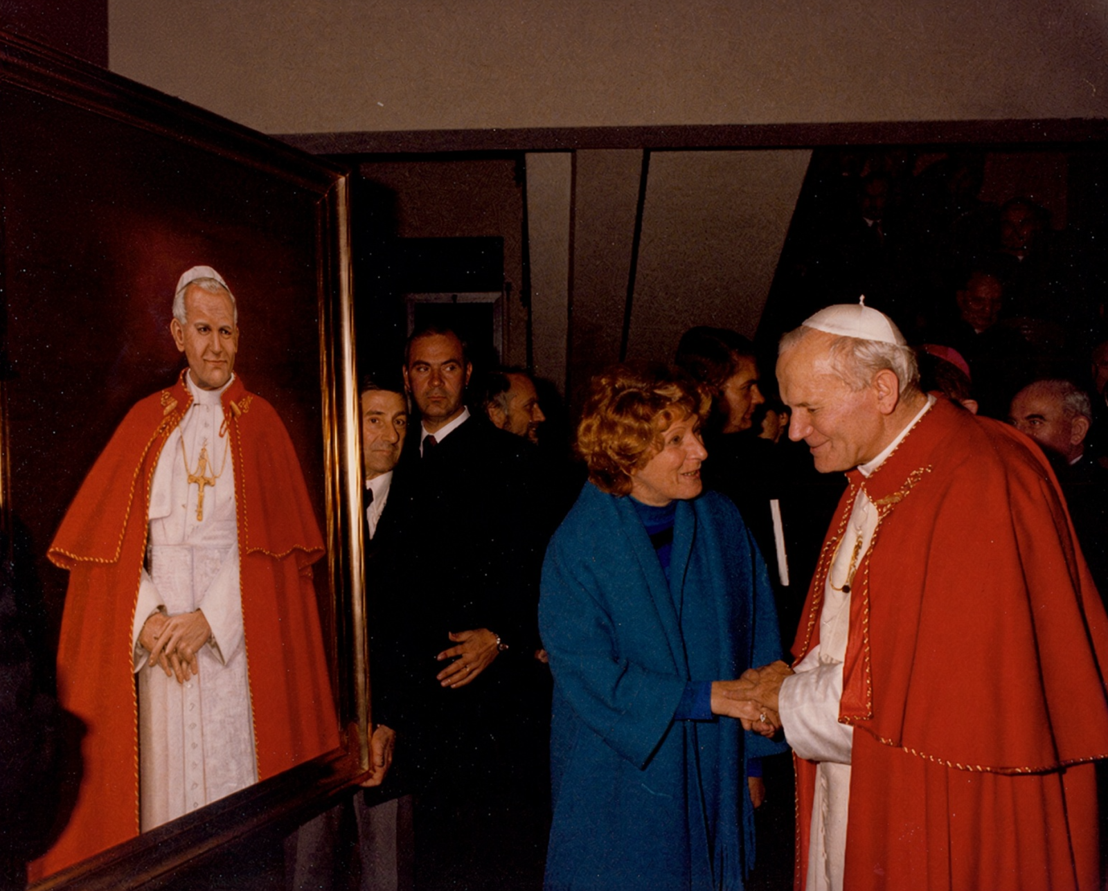 Wizyta Papieża w Domu Polskim Jana Pawła II w Rzymie prowadzonym przez Fundację - 8.11.1981 - fot. L’Osservatore Romano © Watykańska Fundacja Jana Pawła II