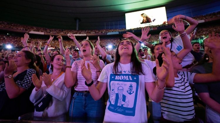„Efekt Leona” we Francji? Pierwsze sygnały z parafii