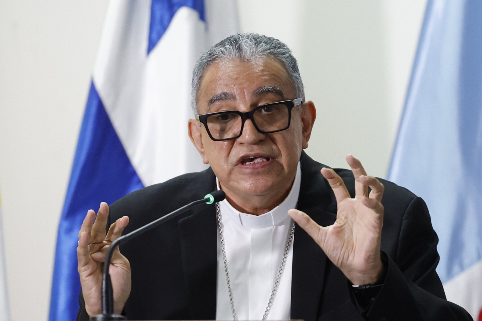 EPA/BIENVENIDO VELASCO Dostawca: PAP/EPA.