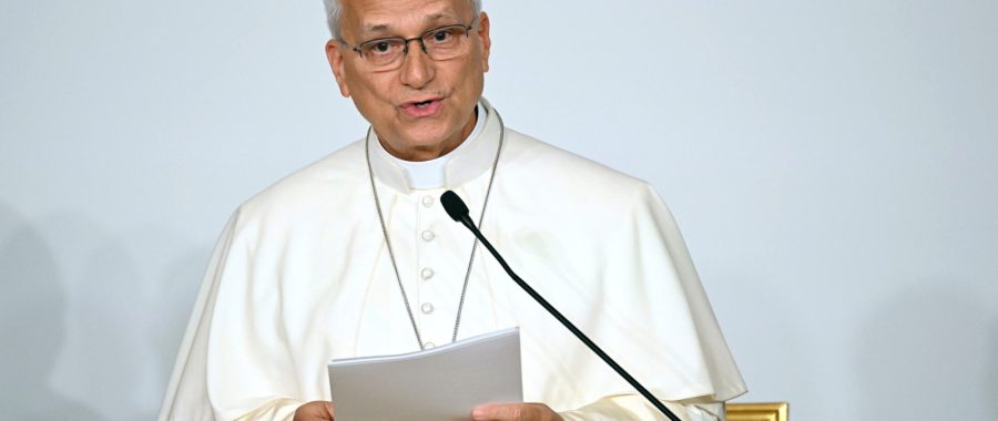 fot. PAP/EPA/MAURIZIO BRAMBATTI