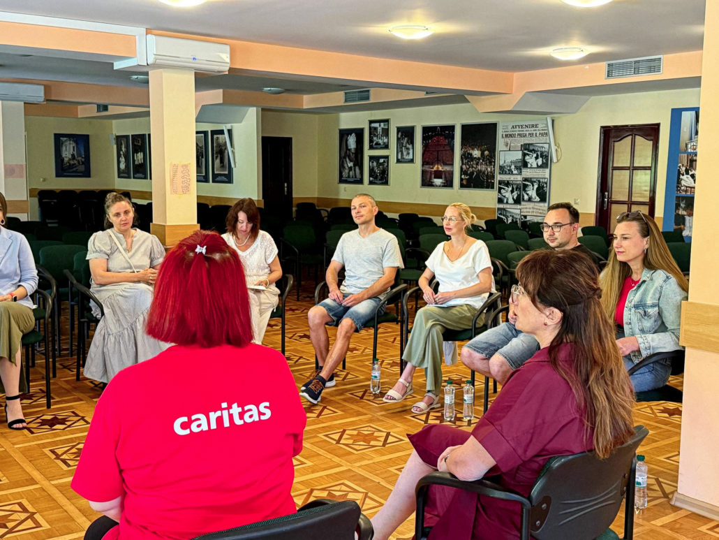 Caritas Polska wspiera poszkodowanych w wojnie, także pomocą psychologiczną