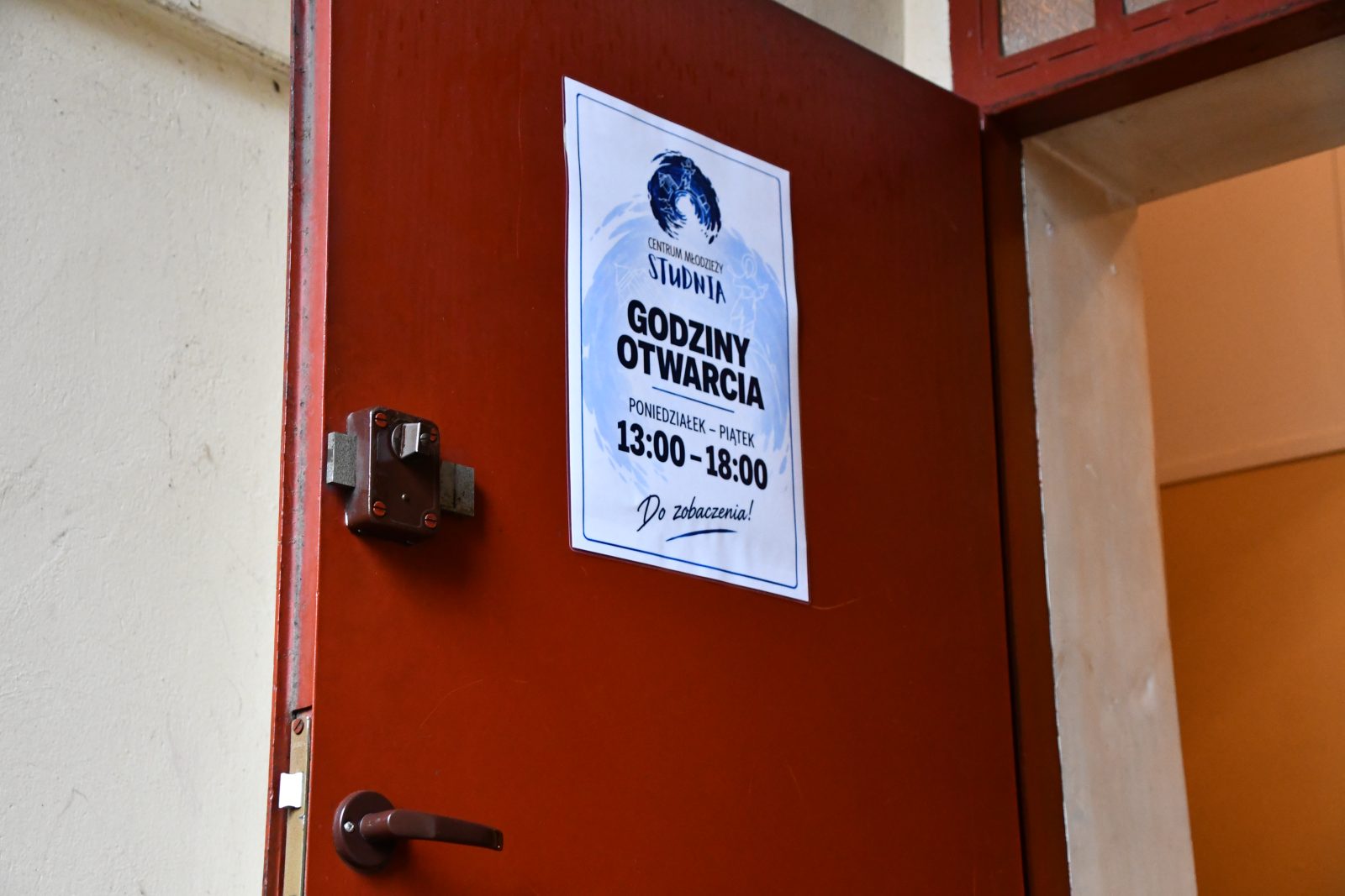 Ciepły obiad, bilard, rozmowy, warsztaty i trochę serca. W Poznaniu powstaje „Studnia”, czyli centrum dla młodzie …