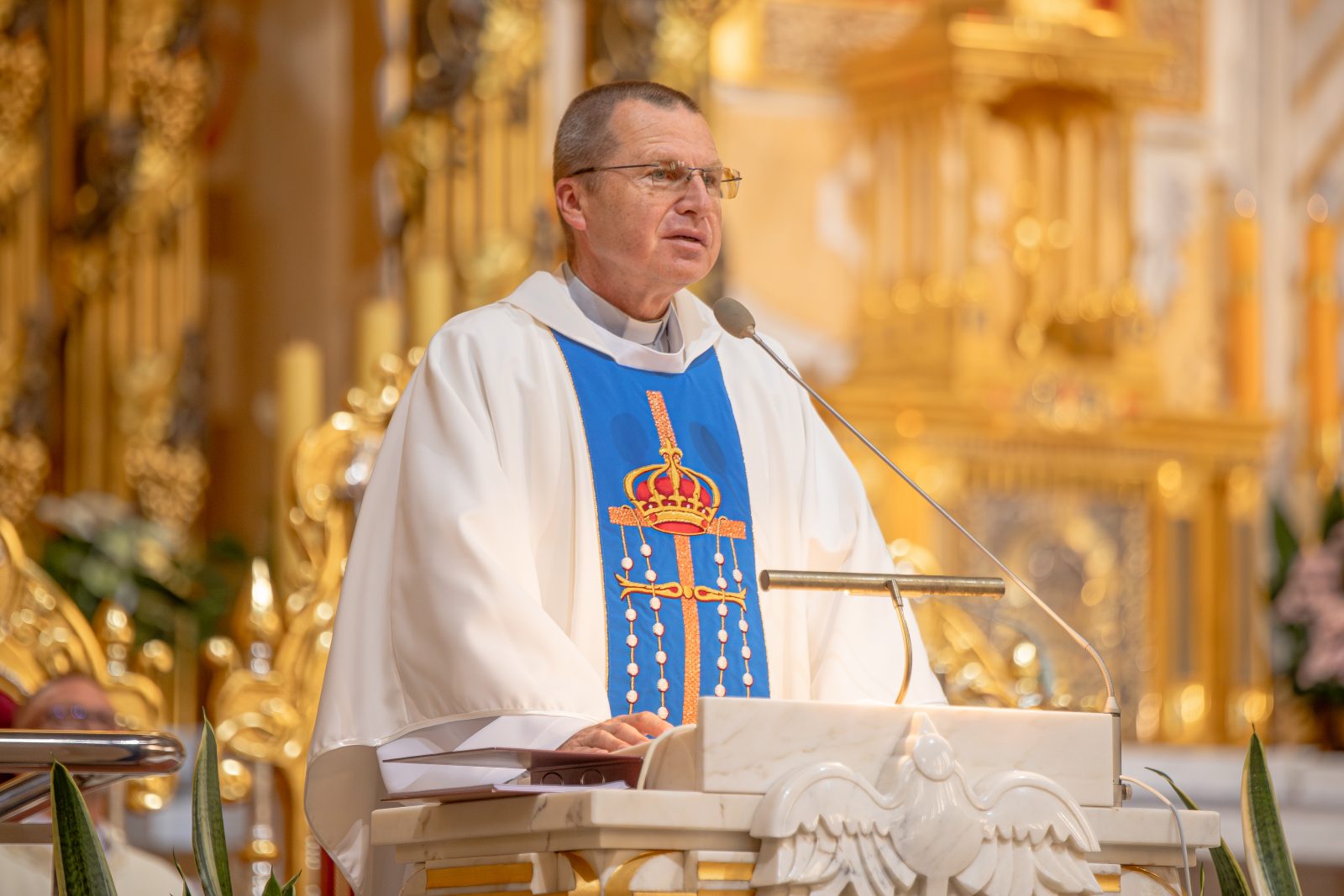 W Licheniu październik rozbrzmiewa modlitwą różańcową