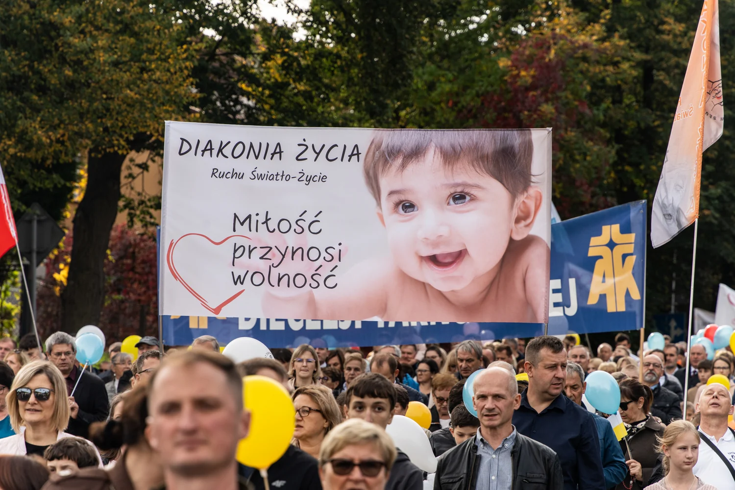 „Życie jest bezcennym darem”. Diecezjalny Marsz dla Życia i Rodziny w Bochni