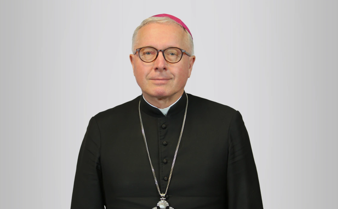 Bp Stepnowski po tragicznych wydarzeniach w szkołach: młodzi nie mogą pozostawać sami ze swoim cierpieniem